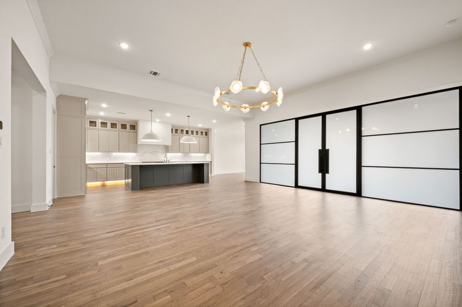 Spacious, unfurnished interior of a new home in Montclair, Prosper (Image 29).