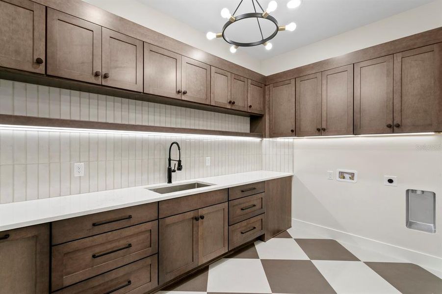 Furnished interior view inside a new home in , Tampa (Image 31).