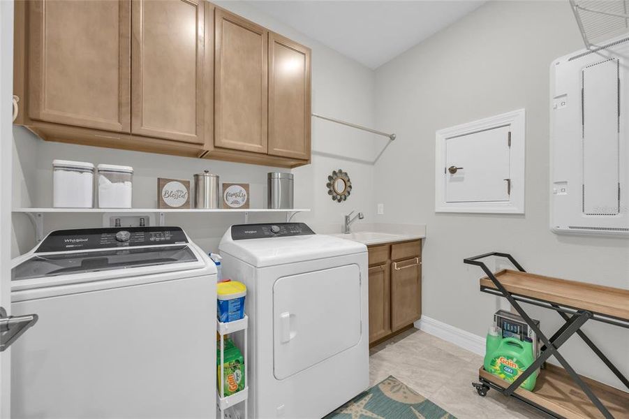 Furnished interior view inside a new home in , Minneola (Image 8).