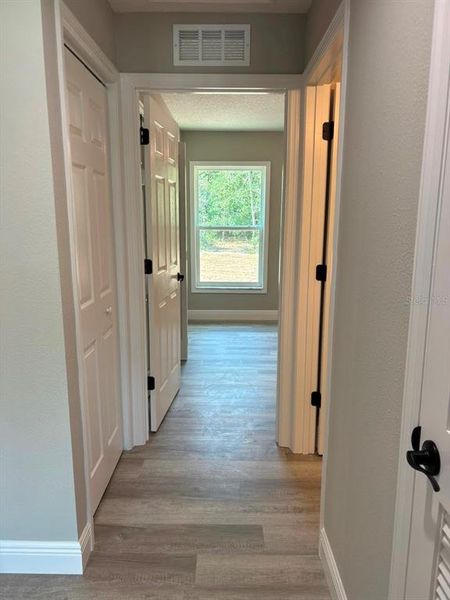 Spacious, unfurnished interior of a new home in , Dunnellon (Image 22).
