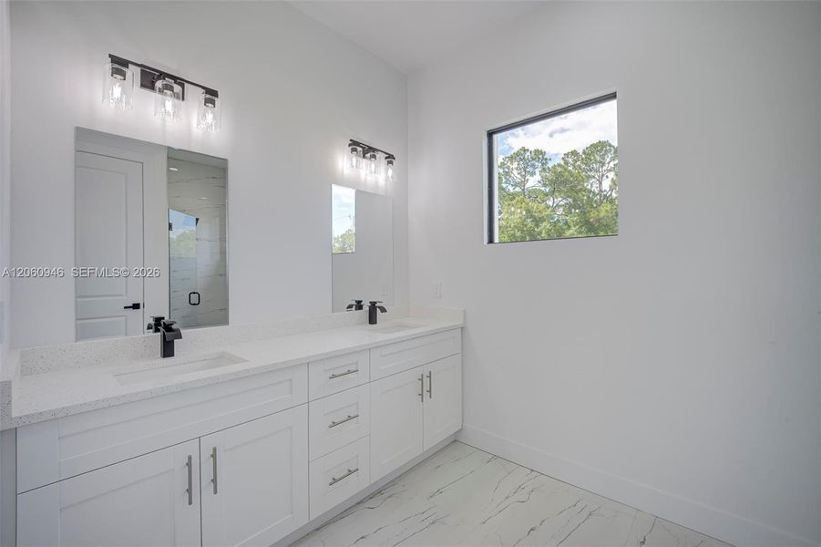 Furnished interior view inside a new home in , Lehigh Acres (Image 8).