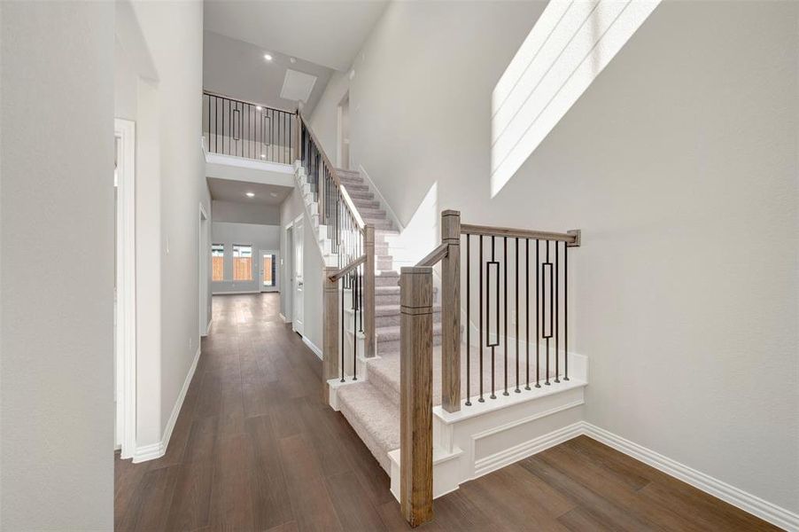 Spacious, unfurnished interior of a new home in Lily Creek at Sutton Fields, Aubrey (Image 31).