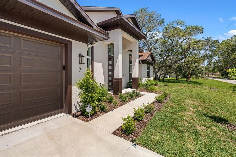 Exterior details and patio area of a home in , Palm Coast (Image 4). Exterior details and patio area of a home in , Palm Coast (Image 4).