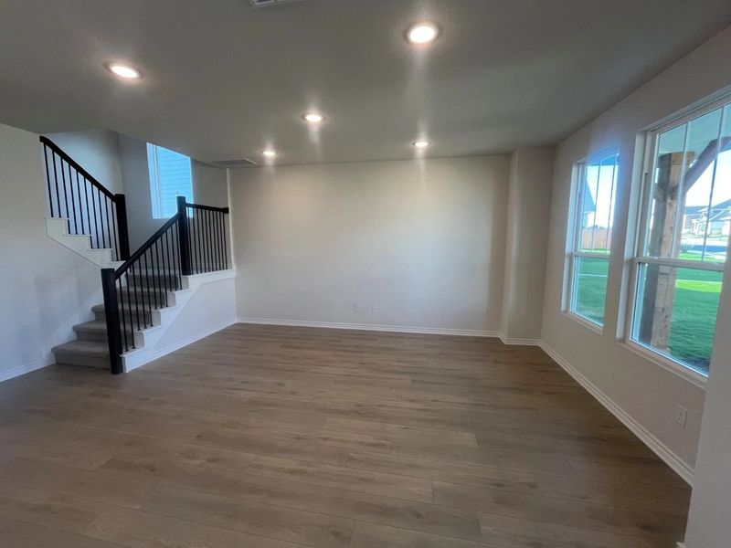 Spacious, unfurnished interior of a new home in Lariat, Liberty Hill (Image 11).