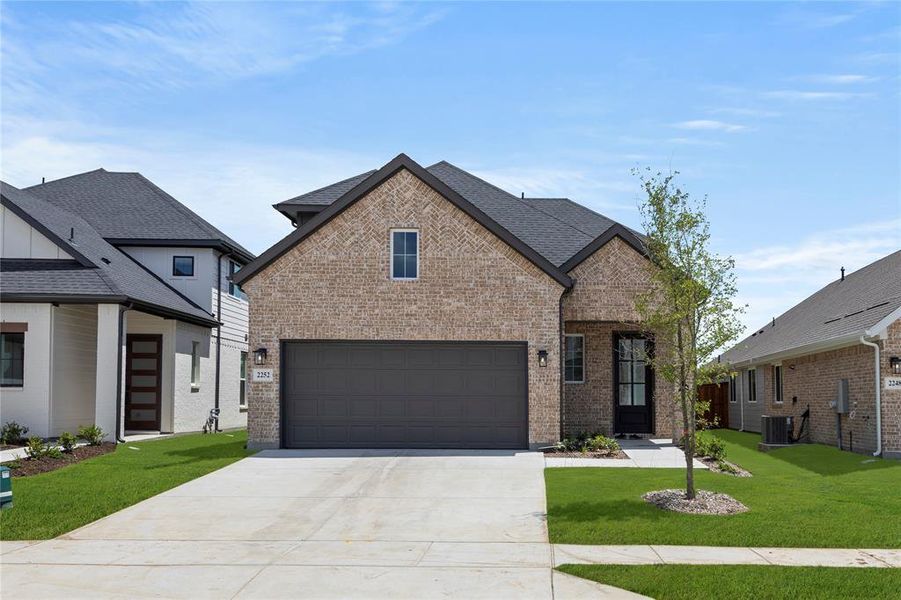 01. 2252 Aspen Chase - Front 01. 2252 Aspen Chase - Front