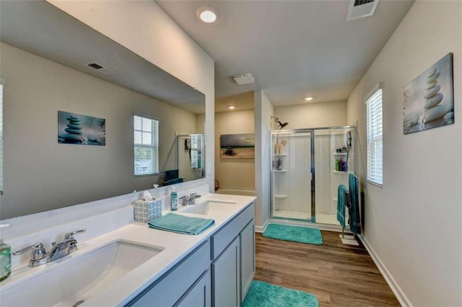 Furnished interior view inside a new home in Twin Lakes, Hoschton (Image 49).