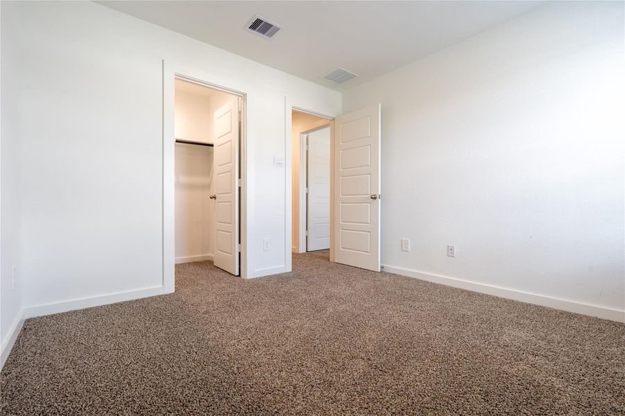 Spacious, unfurnished interior of a new home in City Gate, Houston (Image 31).