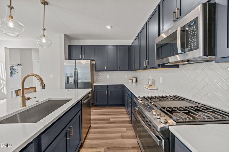 30-web-or-mls-IMG_6971 30-web-or-mls-IMG_6971