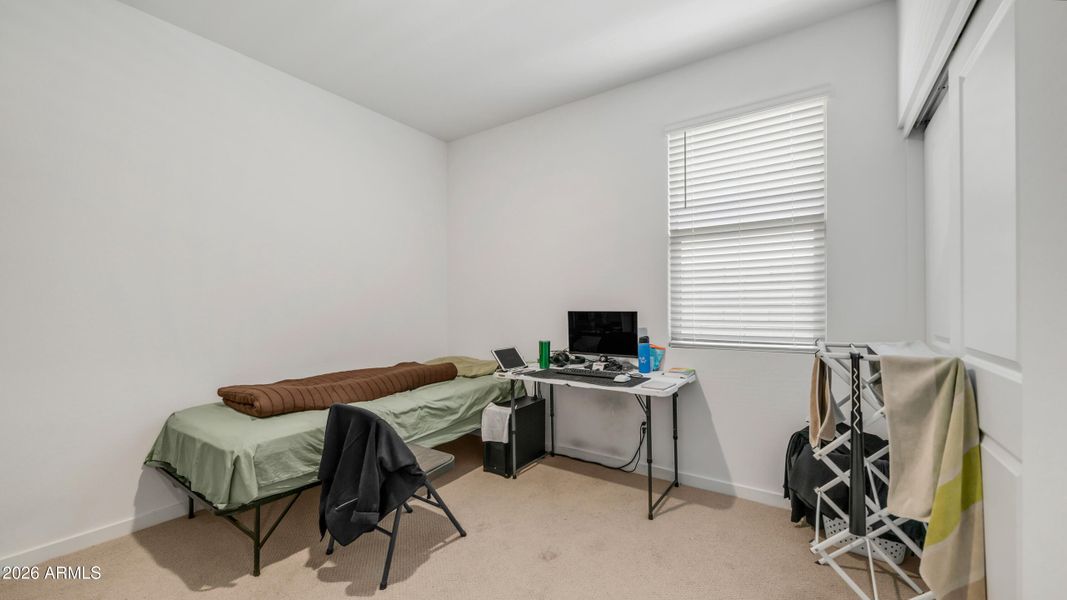16042 W Cottontail Ln (17) 16042 W Cottontail Ln (17)