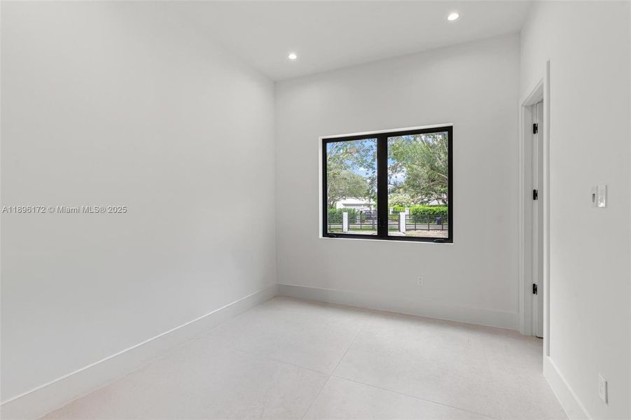 Spacious, unfurnished interior of a new home in , Palmetto Bay (Image 20). Spacious, unfurnished interior of a new home in , Palmetto Bay (Image 20).
