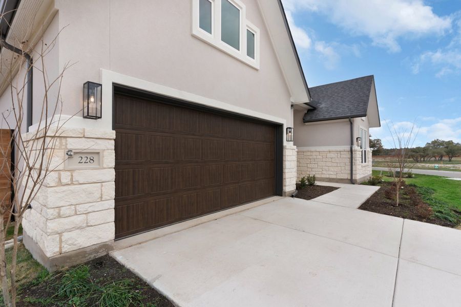 Exterior details and patio area of a home in Broken Oak, Georgetown (Image 27).