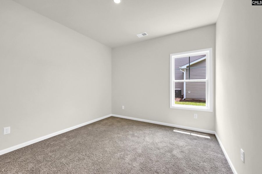 Spacious, unfurnished interior of a new home in Old Charleston Acres, Pelion (Image 12).