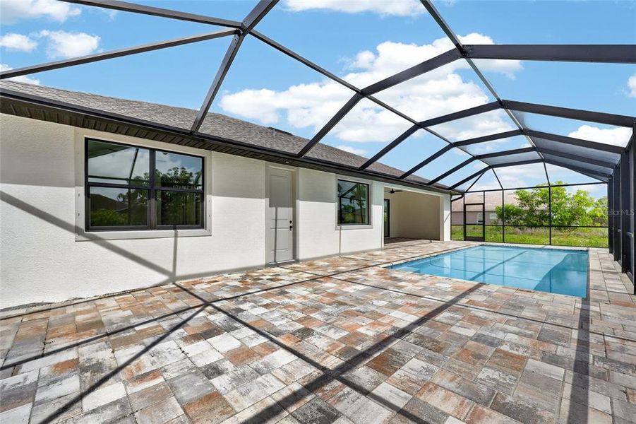 Exterior details and patio area of a home in , Cape Coral (Image 26).