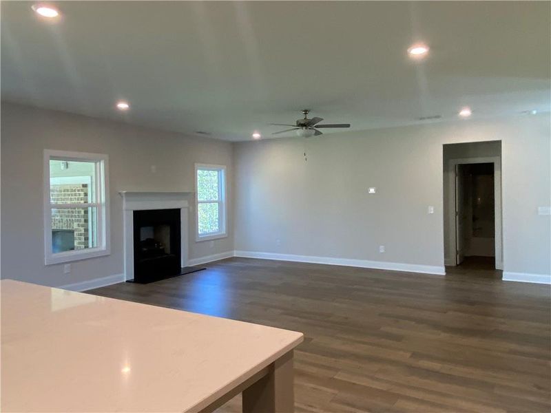 Spacious, unfurnished interior of a new home in , Dallas (Image 33).