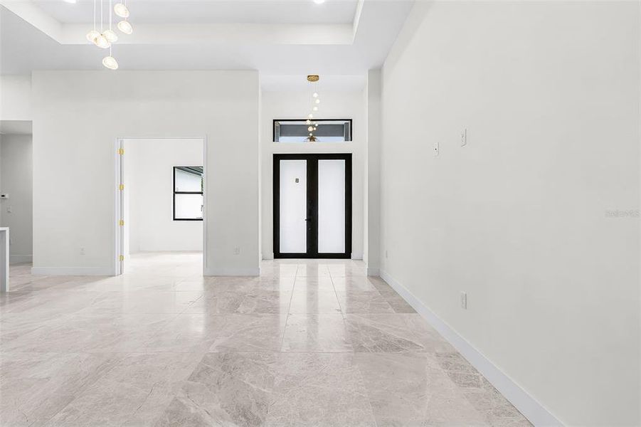 Spacious, unfurnished interior of a new home in , Port Charlotte (Image 27).