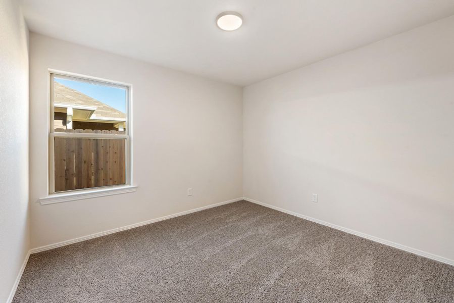 Spacious, unfurnished interior of a new home in , Navasota (Image 22).