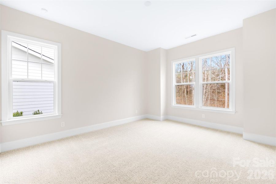 Spacious, unfurnished interior of a new home in Coventry Glen, Huntersville (Image 28).