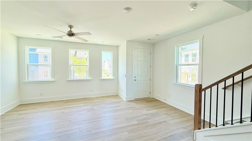 Spacious, unfurnished interior of a new home in Park Vue, Atlanta (Image 23).