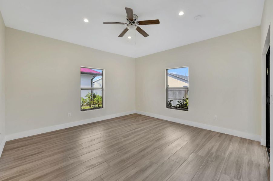 Spacious, unfurnished interior of a new home in , Delray Beach (Image 14).