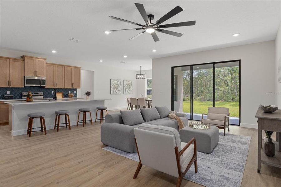 Furnished interior view inside a new home in , Dunnellon (Image 30).