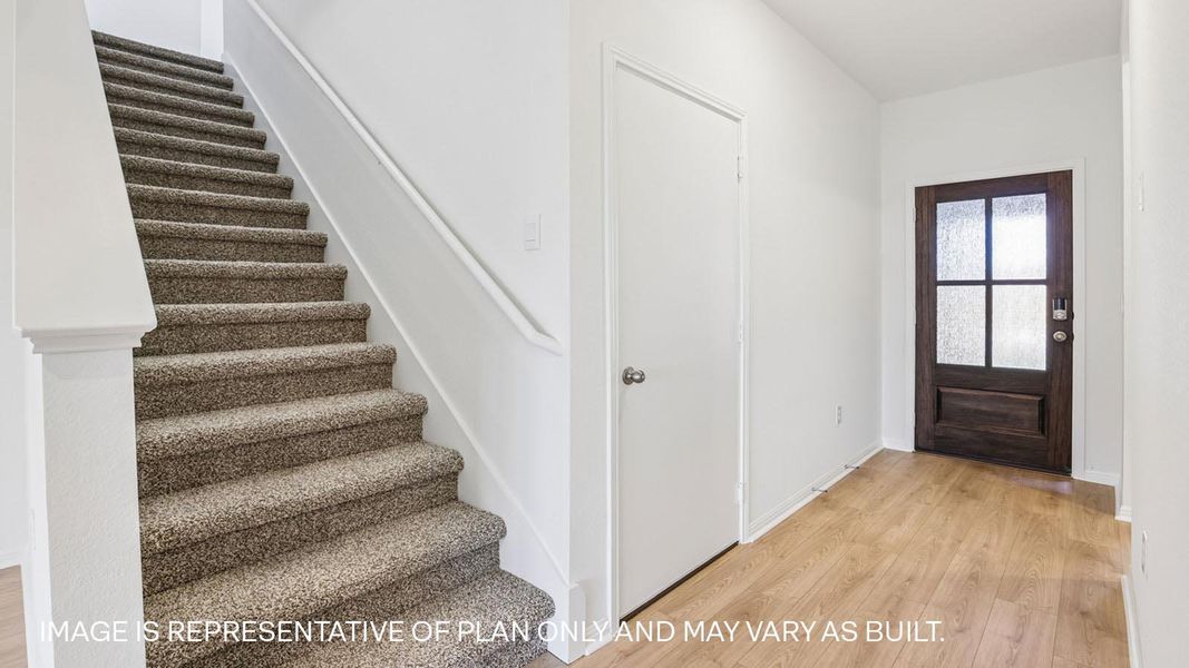 Spacious, unfurnished interior of a new home in Bar W Ranch, Leander (Image 32). Spacious, unfurnished interior of a new home in Bar W Ranch, Leander (Image 32).