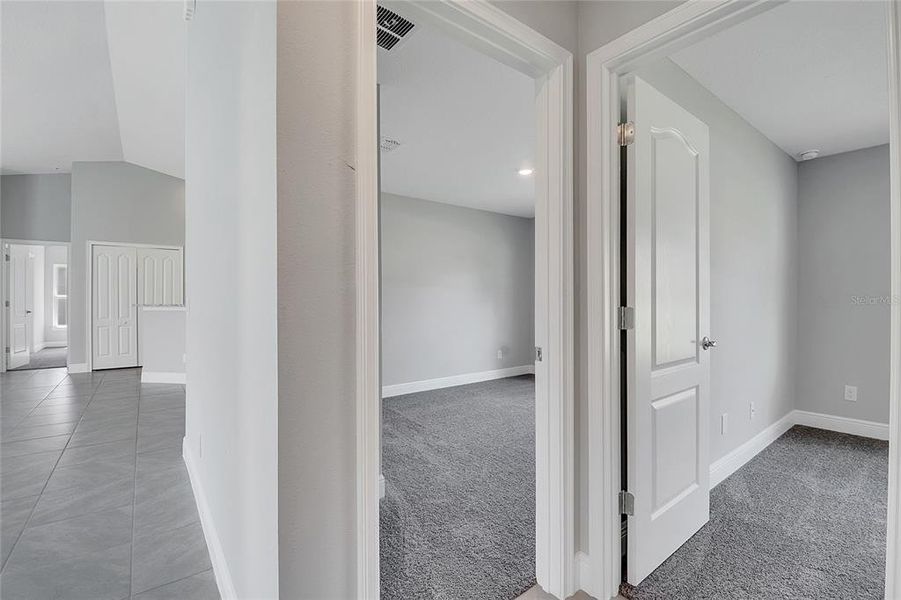 Spacious, unfurnished interior of a new home in , Kissimmee (Image 28).