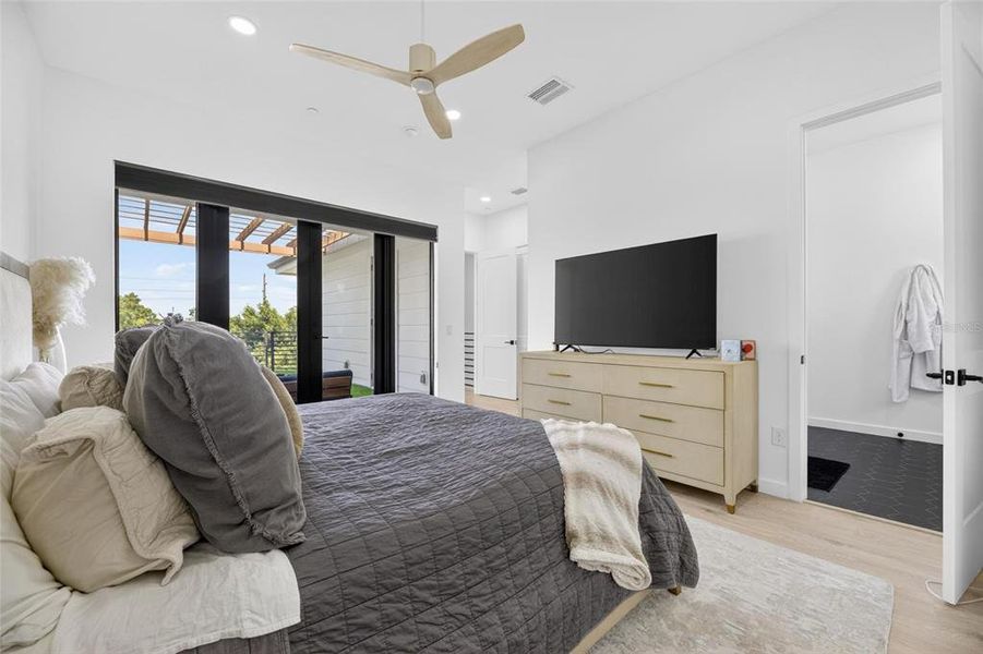 Furnished interior view inside a new home in , Tampa (Image 33).