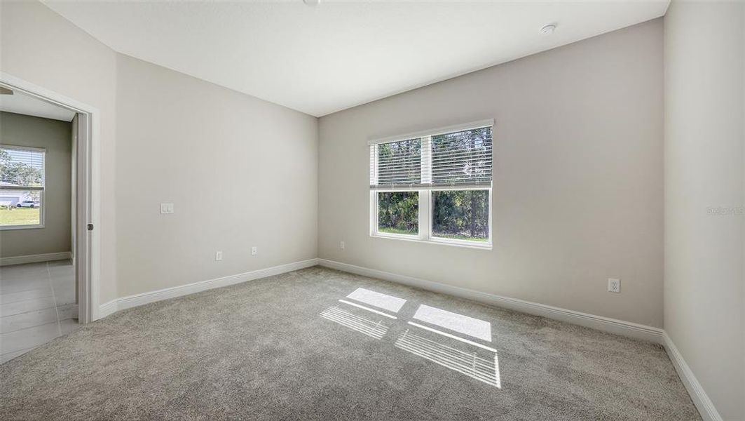 Spacious, unfurnished interior of a new home in Wildleaf, Parrish (Image 16).