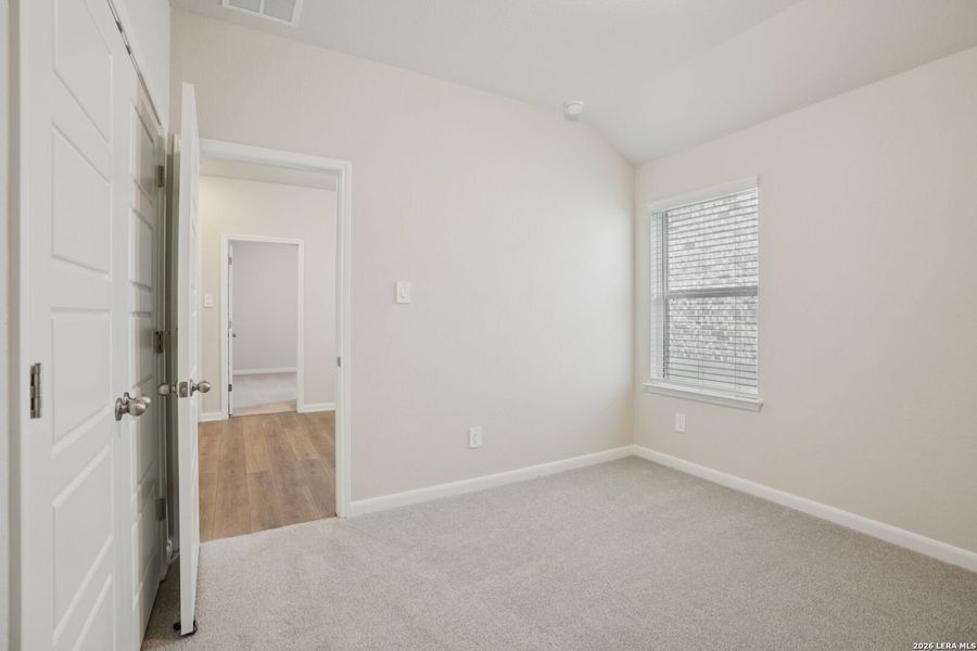 Spacious, unfurnished interior of a new home in Sagebrooke - Premier Series, San Antonio (Image 24).