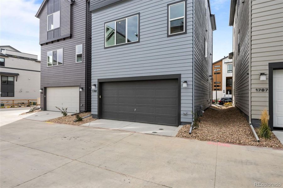 Exterior details and patio area of a home in Baseline, Broomfield (Image 26).