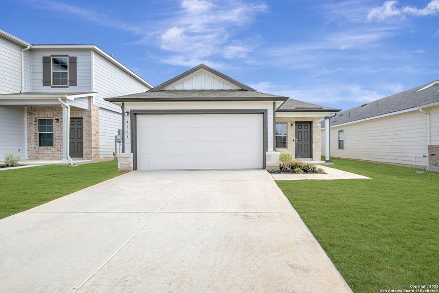 Exterior details and patio area of a home in Park Place, New Braunfels (Image 21). Exterior details and patio area of a home in Park Place, New Braunfels (Image 21).