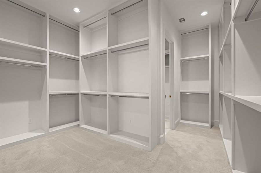 Spacious, unfurnished interior of a new home in , Fort Worth (Image 23).