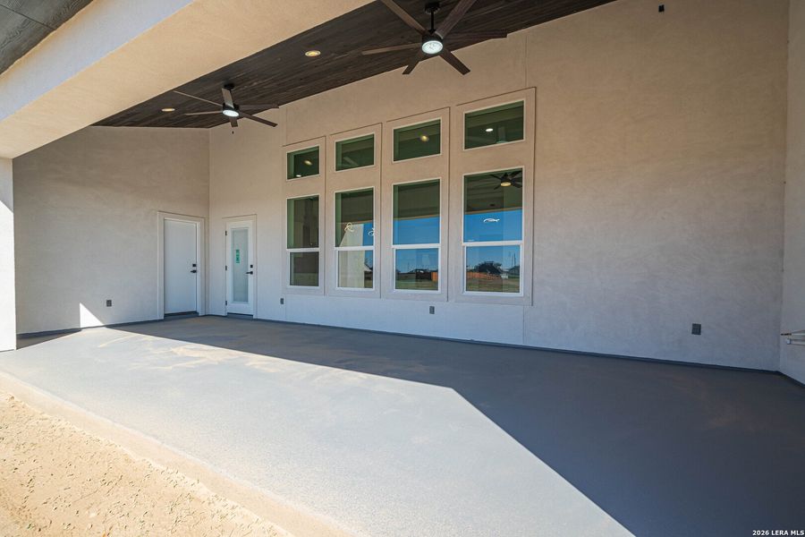 Exterior details and patio area of a home in , La Vernia (Image 20).