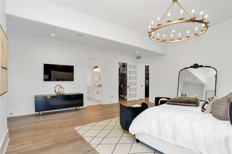 Furnished interior view inside a new home in , Atlanta (Image 13).