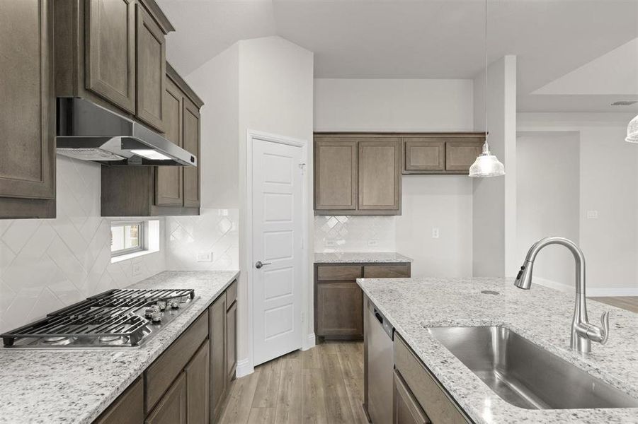 Coppel_06_Representative Photo Coppel_06_Representative Photo