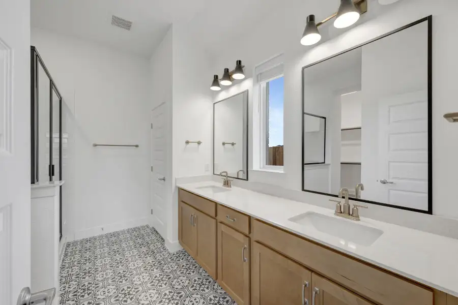Owner's Bath