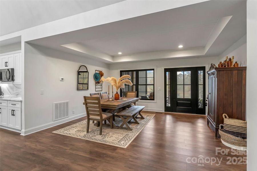 Furnished interior view inside a new home in , Nebo (Image 12).