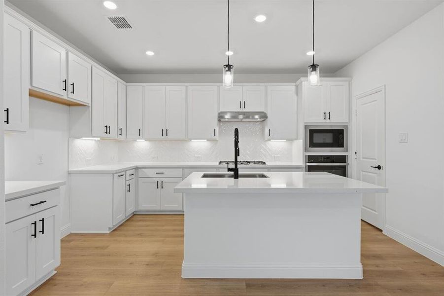 1124 Broomsedge Mews - Ready Now!