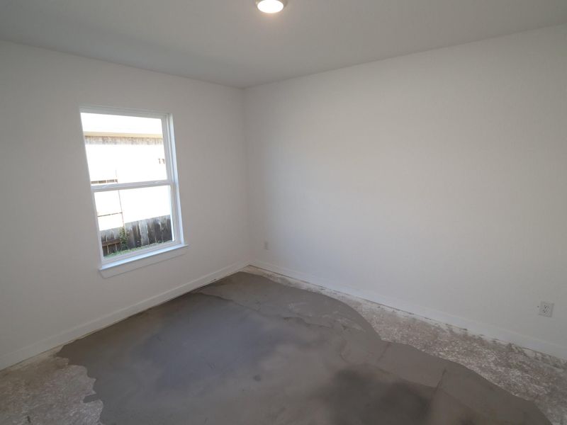 Image 27 of a home in Miller's Pond.