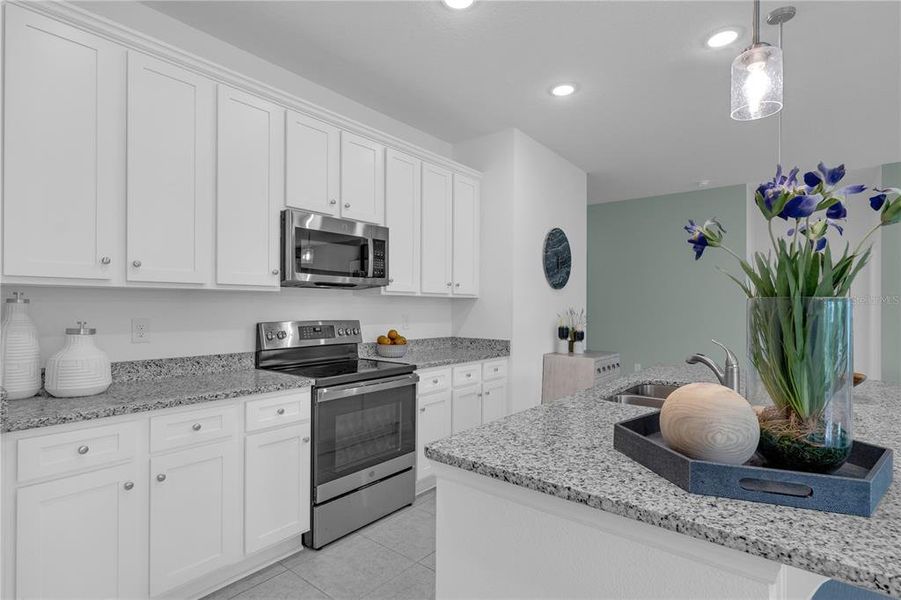 Furnished interior view inside a new home in Covered Bridge at Liberty Bluff, Haines City (Image 26).