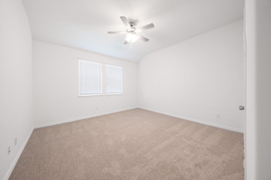 Spacious, unfurnished interior of a new home in Verandah, Royse City (Image 23).