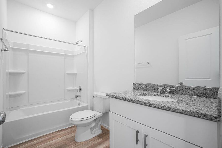 21915 Red Lantana ~ Ready Now 21915 Red Lantana ~ Ready Now