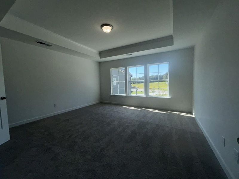 Spacious, unfurnished interior of a new home in Red Bird Manor, Jefferson (Image 11).