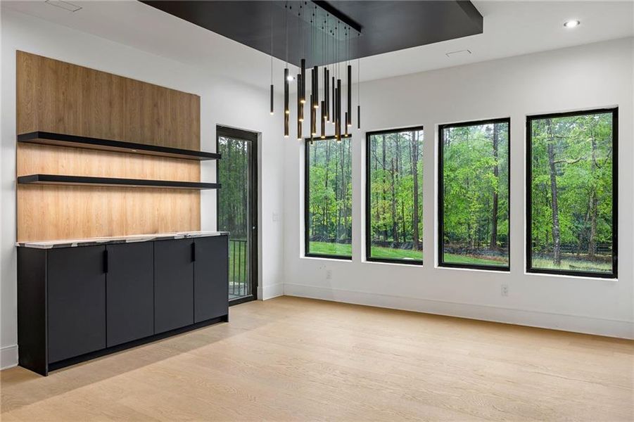 Spacious, unfurnished interior of a new home in , Alpharetta (Image 41).