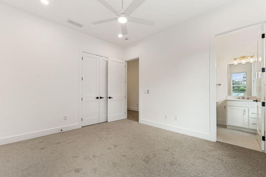 Spacious, unfurnished interior of a new home in Parkside Roswell, Roswell (Image 38).