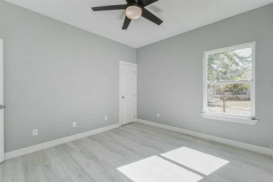 Spacious, unfurnished interior of a new home in , Houston (Image 27).