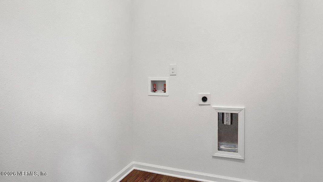 Spacious, unfurnished interior of a new home in Grand Reserve, Bunnell (Image 24).