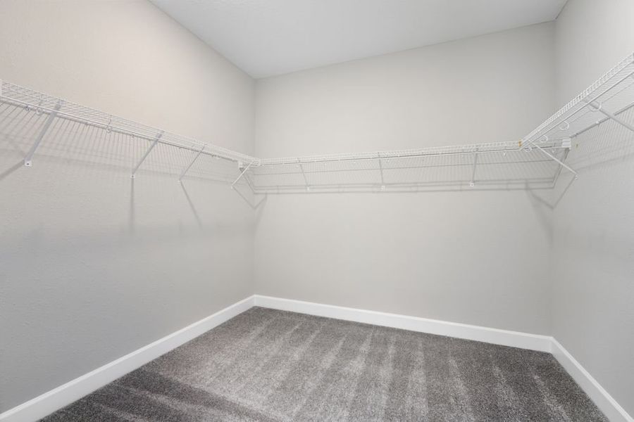 Spacious, unfurnished interior of a new home in Headwaters at Lofton Creek, Yulee (Image 18).