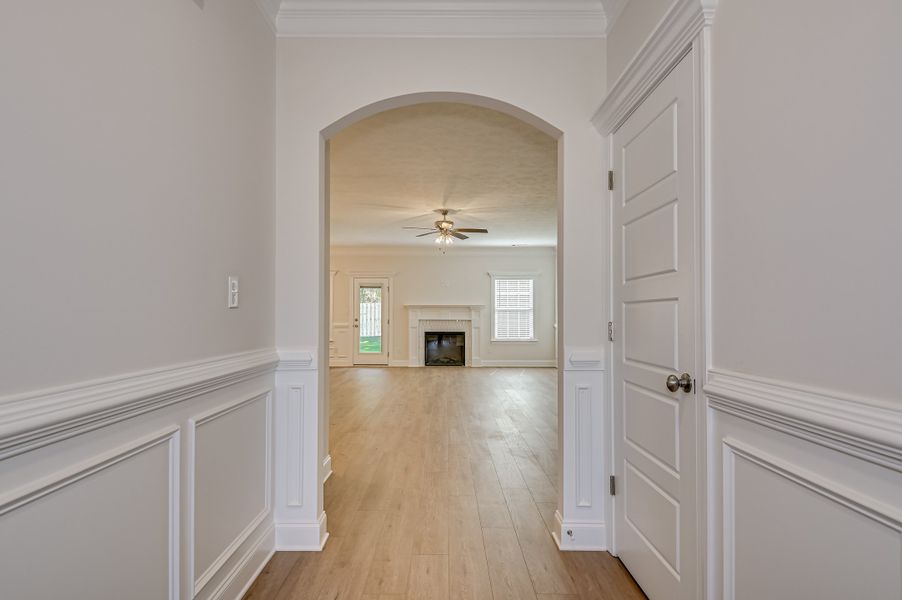 Spacious, unfurnished interior of a new home in The Sanctuary, Aiken (Image 17).