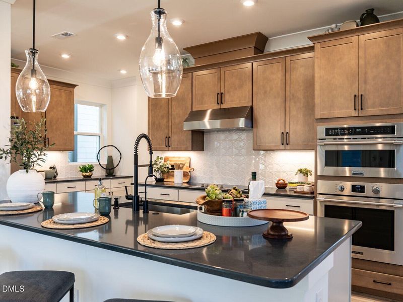 019-1280x960-kitchen